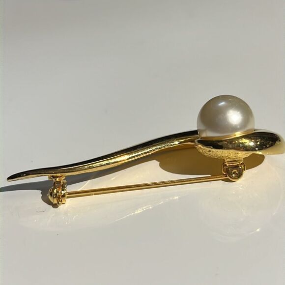 Bundle Sale 3 for $15 | PD Premier Designs Gold-tone Brooch Faux Pearl - Picture 4 of 10